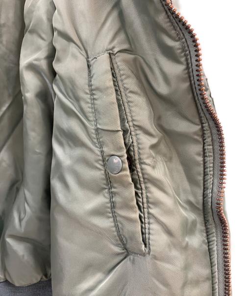ALPHA INDUSTRIES（アルファインダストリーズ）ALPHA INDUSTRIES (アルファインダストリーズ) ALPHA INDUSTRIES　B-15Dフライトジャケット カーキ サイズ:Mの古着・服飾アイテム