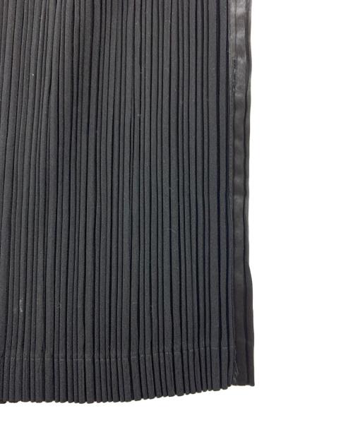 ISSEY MIYAKE（イッセイミヤケ）ISSEY MIYAKE (イッセイミヤケ) ISSEY MIYAKE　プリーツスカート ブラック サイズ:Mの古着・服飾アイテム