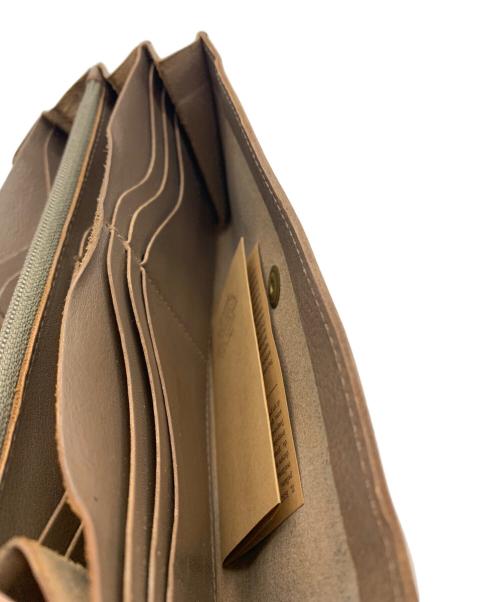 IL BISONTE（イル ビゾンテ）IL BISONTE (イル ビゾンテ) IL BISONTE　長財布 ベージュの古着・服飾アイテム