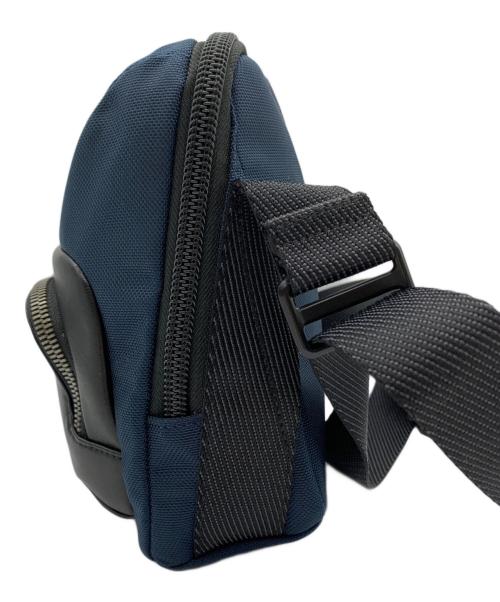 TUMI（トゥミ）TUMI (トゥミ) ワンショルダーバッグ ネイビー×ブラックの古着・服飾アイテム