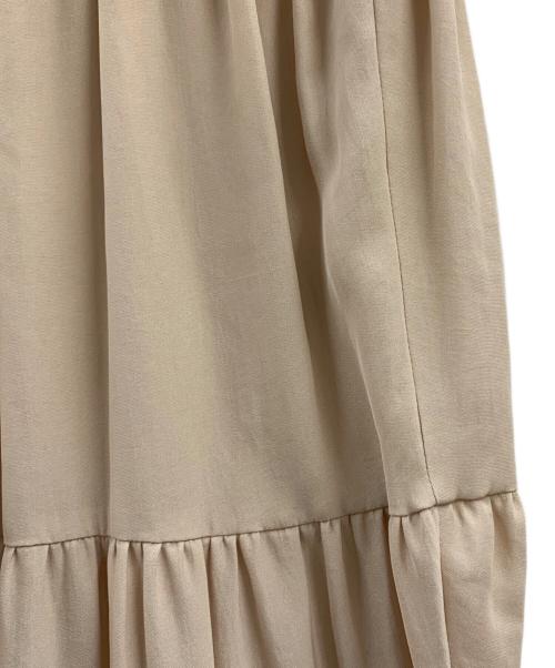 SACRA（サクラ）SACRA (サクラ) SACRA　ティアードロングスカート ベージュ サイズ:S 未使用品の古着・服飾アイテム