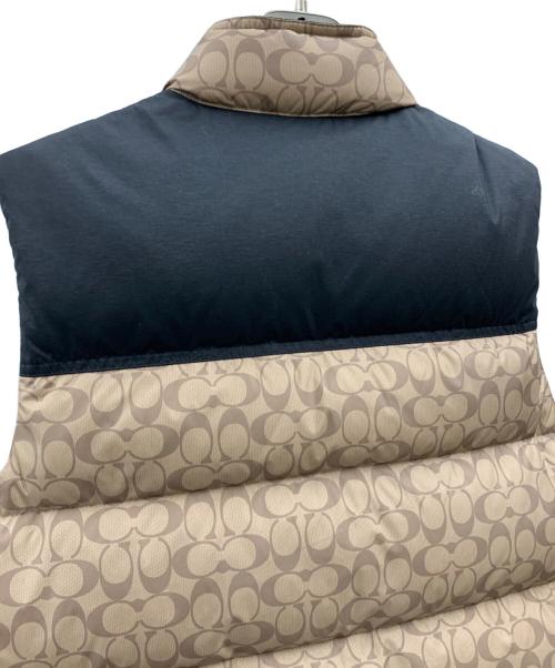 COACH（コーチ）COACH (コーチ) COACH ダウンベスト ベージュ×ブラック サイズ:XLの古着・服飾アイテム