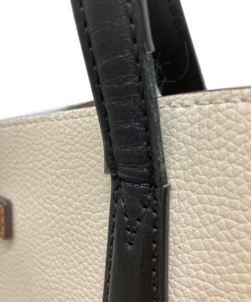 TORY BURCH（トリーバーチ）TORY BURCH (トリーバーチ) TORY BURCH　トートバッグ ベージュ×ブラック×ブラウンの古着・服飾アイテム