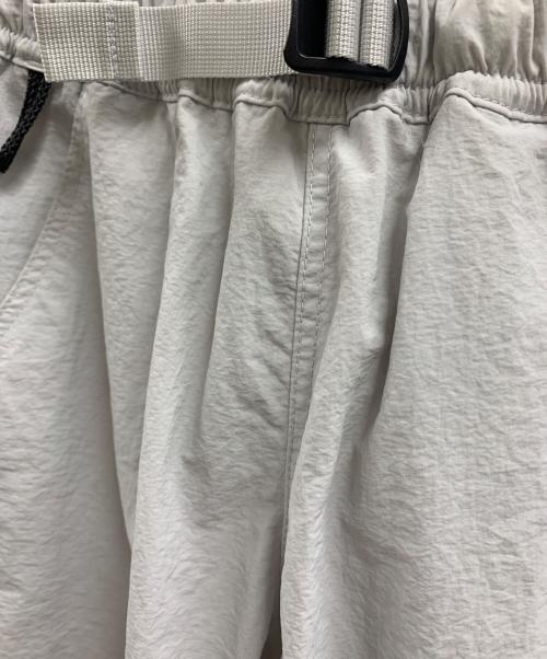 山と道（ヤマトミチ）山と道 (ヤマトミチ) 山と道　ナイロンパンツ ライトグレー サイズ:S-Tallの古着・服飾アイテム