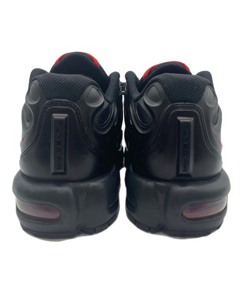 NIKE（ナイキ）NIKE (ナイキ) NIKE　スニーカー ブラック×レッド サイズ:27.5の古着・服飾アイテム