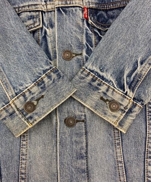 LEVI'S（リーバイス）LEVI'S (リーバイス) LEVI'S　トラッカーデニムジャケット インディゴ サイズ:Mの古着・服飾アイテム