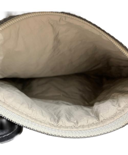 m0851（エム・ゼロ・エイト・ファイブ・ワン）m0851 (エム・ゼロ・エイト・ファイブ・ワン) ショルダーバッグ グレーの古着・服飾アイテム