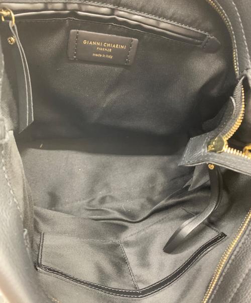 GIANNI CHIARINI（ジャンニ キアリーニ）GIANNI CHIARINI (ジャンニ キアリーニ) GIANNI CHIARINI　ショルダートートバッグ ブラックの古着・服飾アイテム