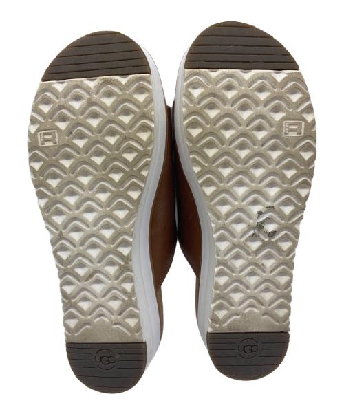 UGG（アグ）UGG (アグ) UGG　サンダル ブラウン サイズ:25の古着・服飾アイテム