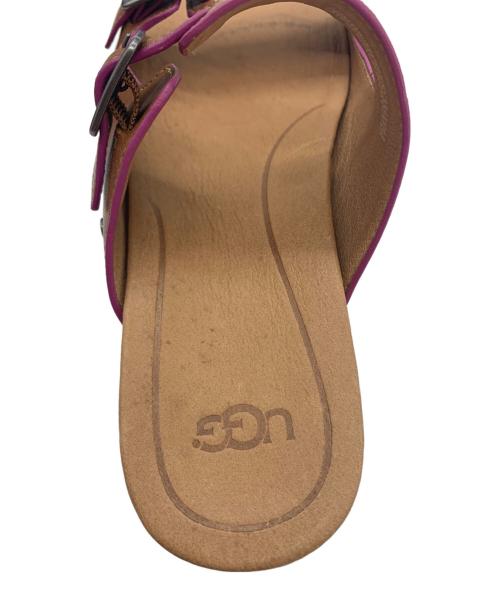 UGG（アグ）UGG (アグ) UGG　サンダル ブラウン サイズ:25の古着・服飾アイテム