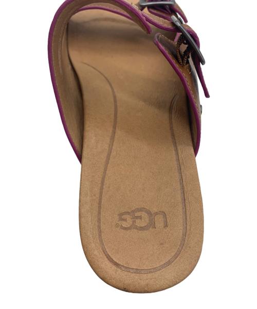 UGG（アグ）UGG (アグ) UGG　サンダル ブラウン サイズ:25の古着・服飾アイテム