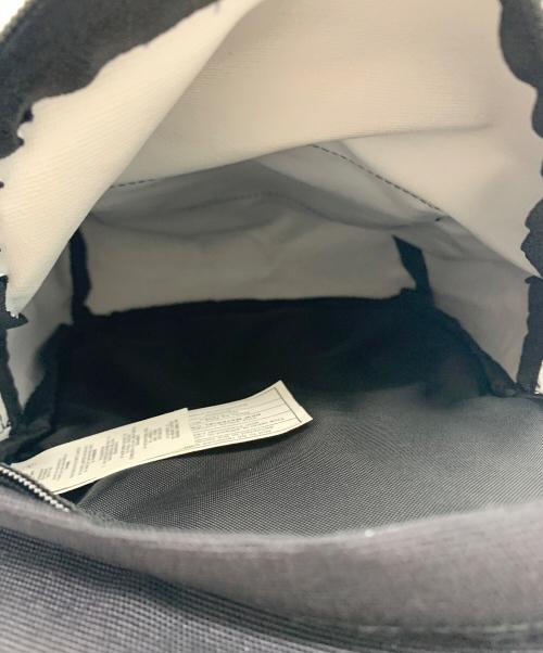 EASTPAK（イーストパック）EASTPAK (イーストパック) MM6 Maison Margiela (エムエムシックスメゾンマルジェラ) EASTPAK　MM6 Maison Margiela　2WAYバッグ ブラックの古着・服飾アイテム