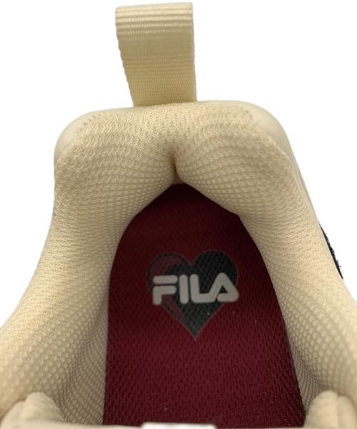 FILA（フィラ）FILA (フィラ) ディスラプターウェッジ カレッジ ベージュ×ブラック サイズ:24.5の古着・服飾アイテム