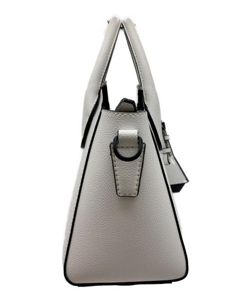 CHARLES & KEITH（チャールズアンドキース）CHARLES & KEITH (チャールズ＆キース) CHARLES & KEITH　クラシック ダブルトップハンドルバッグ ホワイトの古着・服飾アイテム