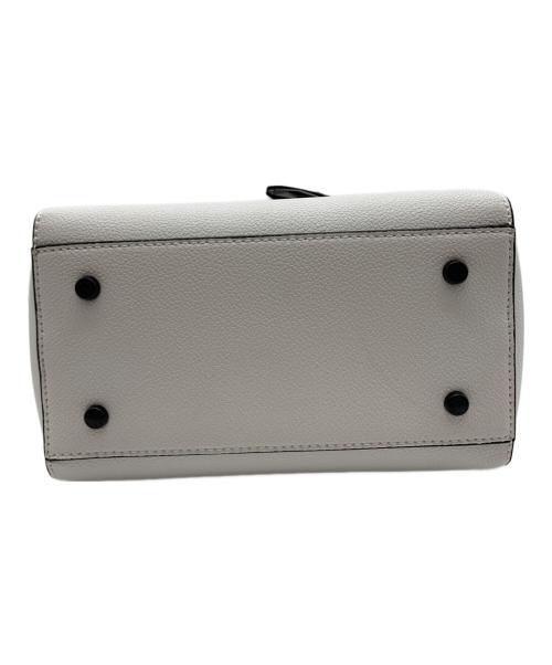 CHARLES & KEITH（チャールズアンドキース）CHARLES & KEITH (チャールズ＆キース) CHARLES & KEITH　クラシック ダブルトップハンドルバッグ ホワイトの古着・服飾アイテム