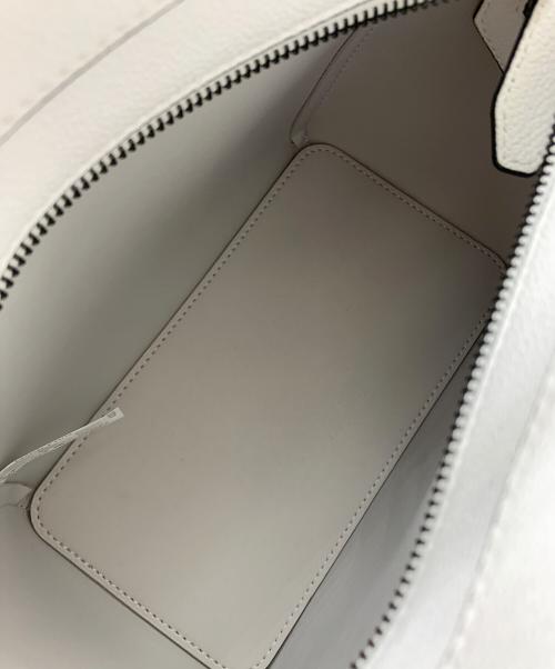 CHARLES & KEITH（チャールズアンドキース）CHARLES & KEITH (チャールズ＆キース) CHARLES & KEITH　クラシック ダブルトップハンドルバッグ ホワイトの古着・服飾アイテム