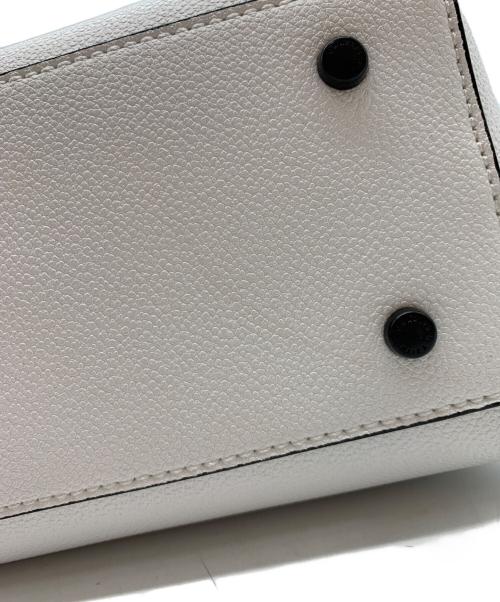 CHARLES & KEITH（チャールズアンドキース）CHARLES & KEITH (チャールズ＆キース) CHARLES & KEITH　クラシック ダブルトップハンドルバッグ ホワイトの古着・服飾アイテム