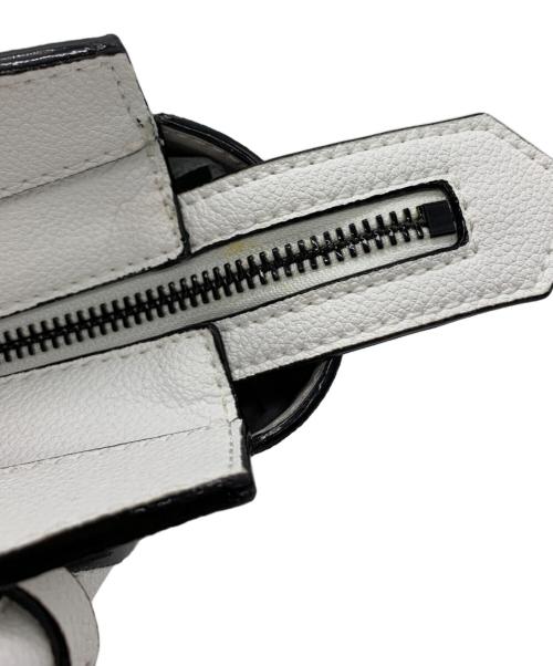 CHARLES & KEITH（チャールズアンドキース）CHARLES & KEITH (チャールズ＆キース) CHARLES & KEITH　クラシック ダブルトップハンドルバッグ ホワイトの古着・服飾アイテム