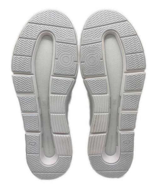 on（オン）On (オン) THE ROGER ADVANTAGE ホワイト サイズ:27.5の古着・服飾アイテム