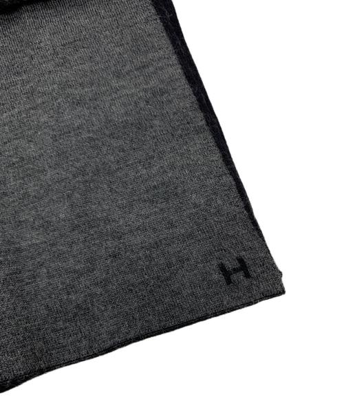 HERMES（エルメス）HERMES (エルメス) HERMESリバーシブルマフラー グレー×ブラックの古着・服飾アイテム