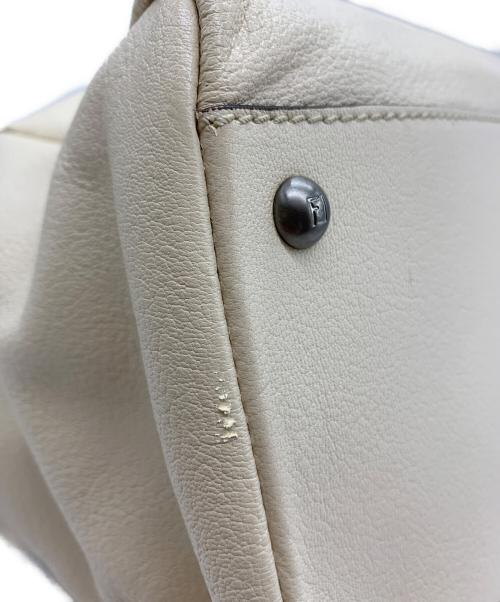 FENDI（フェンディ）FENDI (フェンディ) FENDI　ピーカブー　2WAYバッグ アイボリーの古着・服飾アイテム