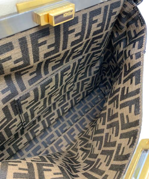 FENDI（フェンディ）FENDI (フェンディ) FENDI　ピーカブー　2WAYバッグ アイボリーの古着・服飾アイテム