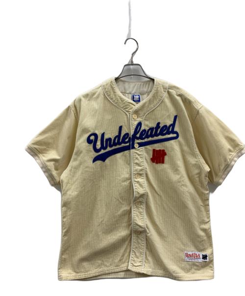 UNDEFEATED（アンディフィーテッド）UNDEFEATED (アンディフィーテッド) UNDEFEATED　ベースボールシャツ アイボリー サイズ:Mの古着・服飾アイテム
