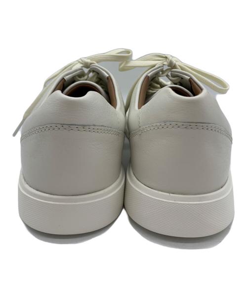 CLARKS（クラークス）CLARKS (クラークス) CLARKS　スニーカー ホワイト サイズ:27.5ｃｍの古着・服飾アイテム
