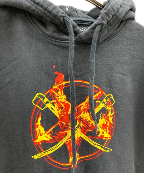 PALACE（パレス）PALACE (パレス) PALACE　プルオーバーパーカー ブラック サイズ:XLの古着・服飾アイテム