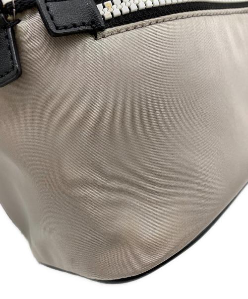 MICHAEL KORS（マイケル・コース）MICHAEL KORS (マイケル・コース) MICHAEL KORS　リュック グレー×ブラックの古着・服飾アイテム