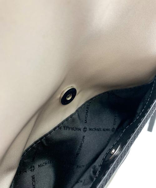 MICHAEL KORS（マイケル・コース）MICHAEL KORS (マイケル・コース) MICHAEL KORS　リュック グレー×ブラックの古着・服飾アイテム