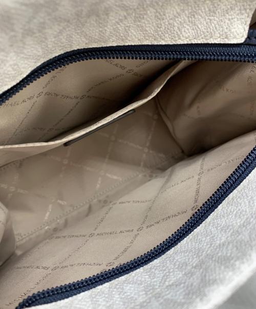 MICHAEL KORS（マイケル・コース）MICHAEL KORS (マイケル・コース) MICHAEL KORS　2WAYショルダーバッグ ホワイト×ネイビーの古着・服飾アイテム