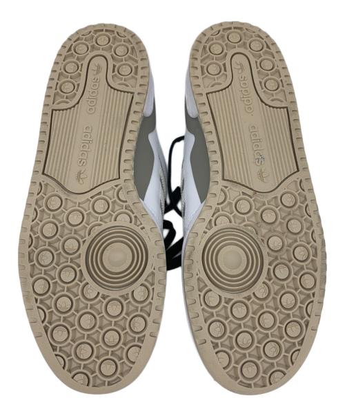 adidas（アディダス）adidas (アディダス) adidas　スニーカー ホワイト×ブラウン サイズ:26ｃｍの古着・服飾アイテム