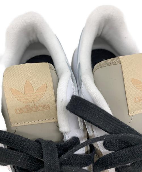 adidas（アディダス）adidas (アディダス) adidas　スニーカー ホワイト×ブラウン サイズ:26ｃｍの古着・服飾アイテム