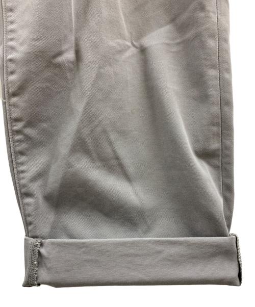 LEVI'S（リーバイス）LEVI'S (リーバイス) LEVI'S　チノパン グレー サイズ:W33の古着・服飾アイテム