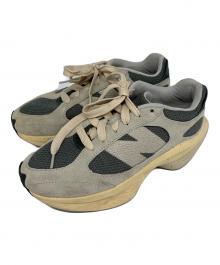 NEW BALANCE（ニューバランス）の古着「NEW BALANCE　ローカットスニーカー」｜グレー×ベージュ