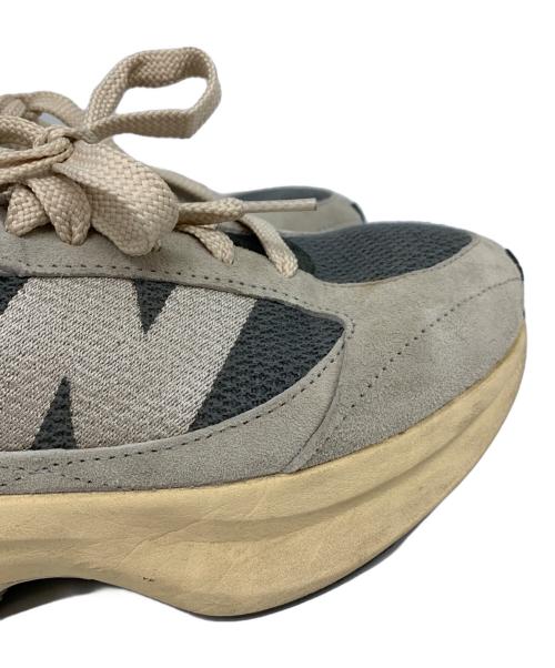 NEW BALANCE（ニューバランス）NEW BALANCE (ニューバランス) NEW BALANCE　ローカットスニーカー グレー×ベージュ サイズ:25.5ｃｍの古着・服飾アイテム