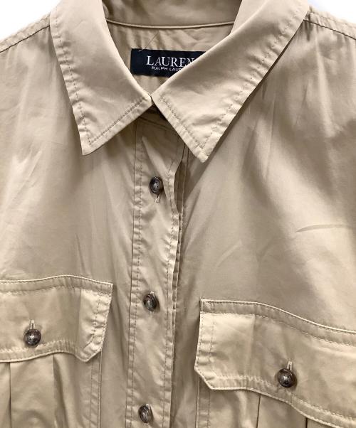 LAUREN RALPH LAUREN（ローレンラルフローレン）LAUREN RALPH LAUREN (ローレンラルフローレン) LAUREN RALPH LAUREN　半袖ワンピース ベージュの古着・服飾アイテム