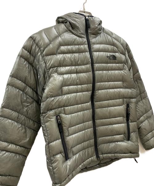THE NORTH FACE（ザ ノース フェイス）THE NORTH FACE (ザ ノース フェイス) THE NORTH FACE　ダウンジャケット グレー サイズ:Mの古着・服飾アイテム
