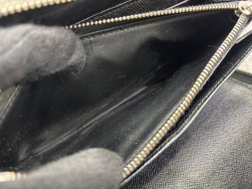 LOUIS VUITTON（ルイ ヴィトン）LOUIS VUITTON (ルイ ヴィトン) 長財布 ブラックの古着・服飾アイテム