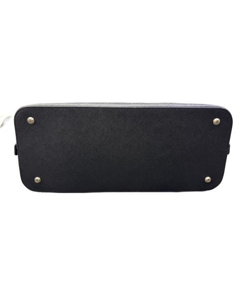 BURBERRY（バーバリー）BURBERRY (バーバリー) ハンドバッグ ベージュ×ブラックの古着・服飾アイテム