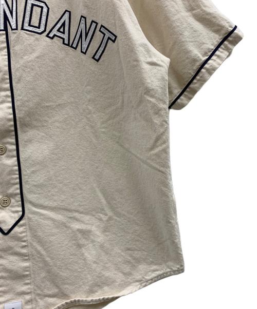 DESCENDANT（ディセンダント）DESCENDANT (ディセンダント) DESCENDANT　ベースボールシャツ ベージュ サイズ:1の古着・服飾アイテム