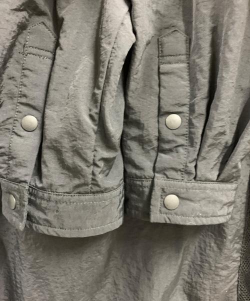 Liberaiders（リベレイダース）Liberaiders (リベレイダース) Liberaiders ナイロンジャケット ブラック サイズ:Mの古着・服飾アイテム