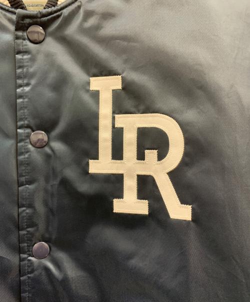 Liberaiders（リベレイダース）Liberaiders (リベレイダース) Majestic (マジェスティック) Liberaiders　Majestic　スタジャン ネイビー サイズ:Mの古着・服飾アイテム