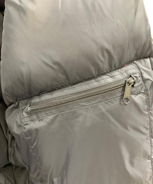 THE NORTH FACE（ザ ノース フェイス）THE NORTH FACE (ザ ノース フェイス) THE NORTH FACE　ダウンジャケット レッド×ブラック サイズ:Mの古着・服飾アイテム