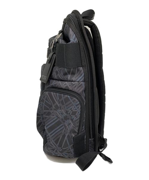 TUMI（トゥミ）TUMI (トゥミ) TUMI　リュック グレーの古着・服飾アイテム
