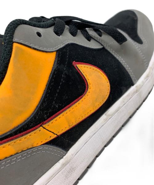 NIKE（ナイキ）NIKE (ナイキ) NIKE　ローカットスニーカー グレー×オレンジ サイズ:28.5ｃｍの古着・服飾アイテム