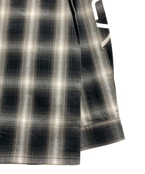 RVCA（ルーカ）RVCA (ルーカ) 長袖シャツ ブラック×ホワイト サイズ:S 未使用品の古着・服飾アイテム