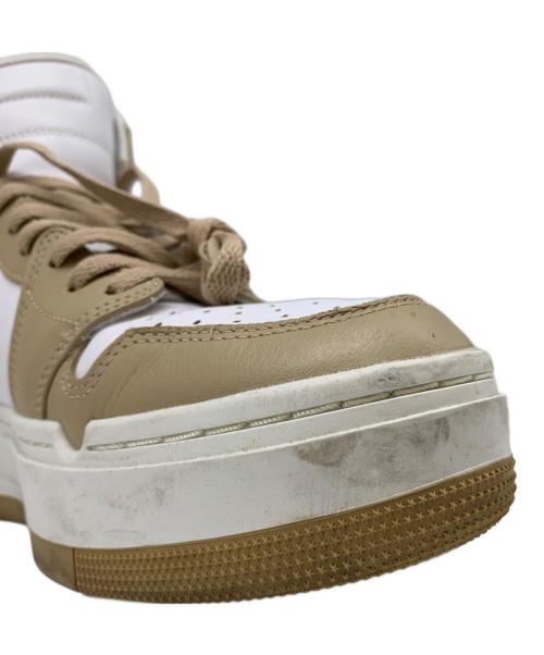 NIKE（ナイキ）NIKE (ナイキ) WMNS AIR JORDAN 1 ベージュ×ホワイト サイズ:27の古着・服飾アイテム