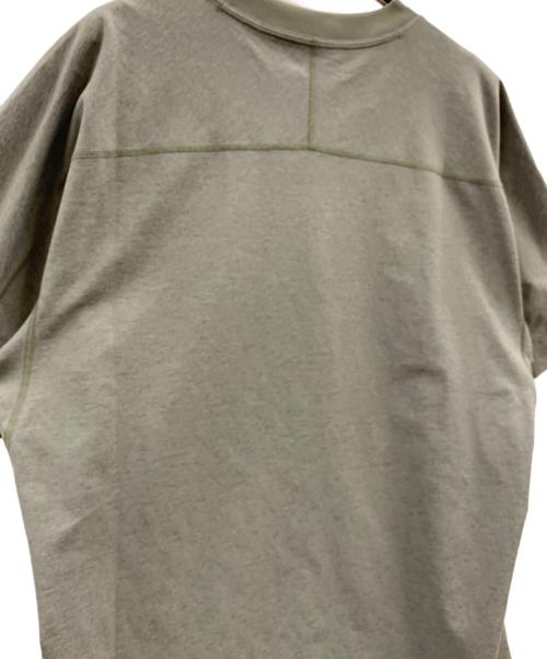 ARC'TERYX（アークテリクス）ARC'TERYX (アークテリクス) ARC'TERYX　半袖カットソー オリーブ サイズ:Sの古着・服飾アイテム